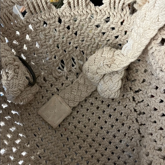 FINN & EMMA Macrame Swing Needs Cleaning - Picture 6 of 10